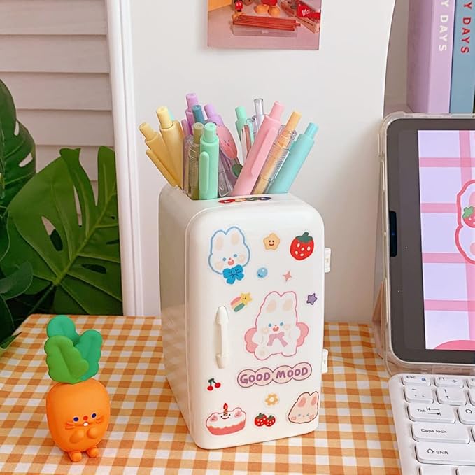Fridge Shaped Pen Stand