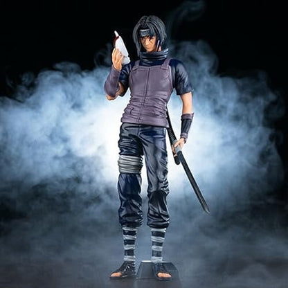 Itachi standing figure