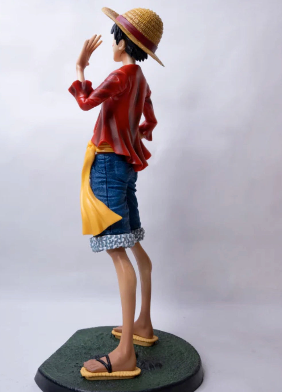 One Piece Luffy Smiley Figure