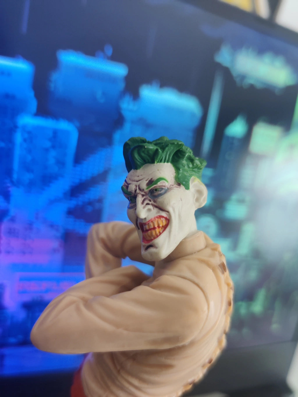 Joker Folding Hands Figure