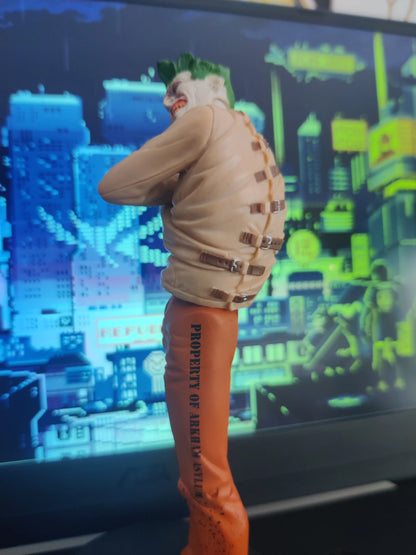 Joker Folding Hands Figure