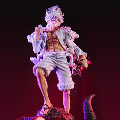 LUFFY GEAR 5 STANDING ON SKULL 38.5CM