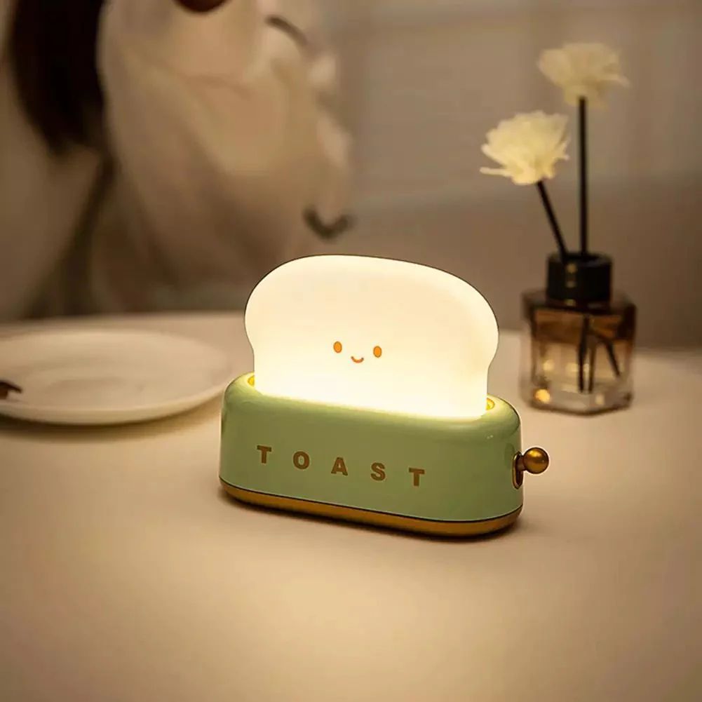 Toast Lamp