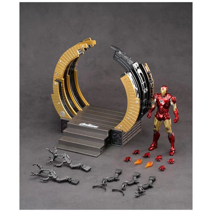 ZD Toys: Marvel Avengers Suit Up Gantry With Iron Man Mark 06 - Action Figure 4 Inch