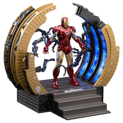 ZD Toys: Marvel Avengers Suit Up Gantry With Iron Man Mark 06 - Action Figure 4 Inch