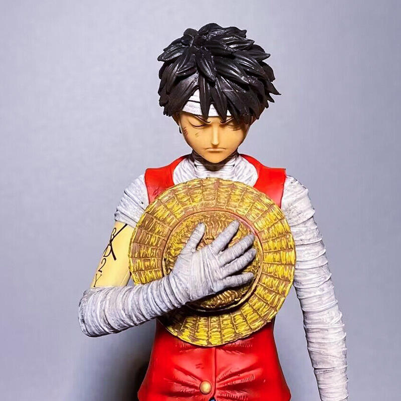 One Piece Damaged Luffy Bandage Figure | 27 cm