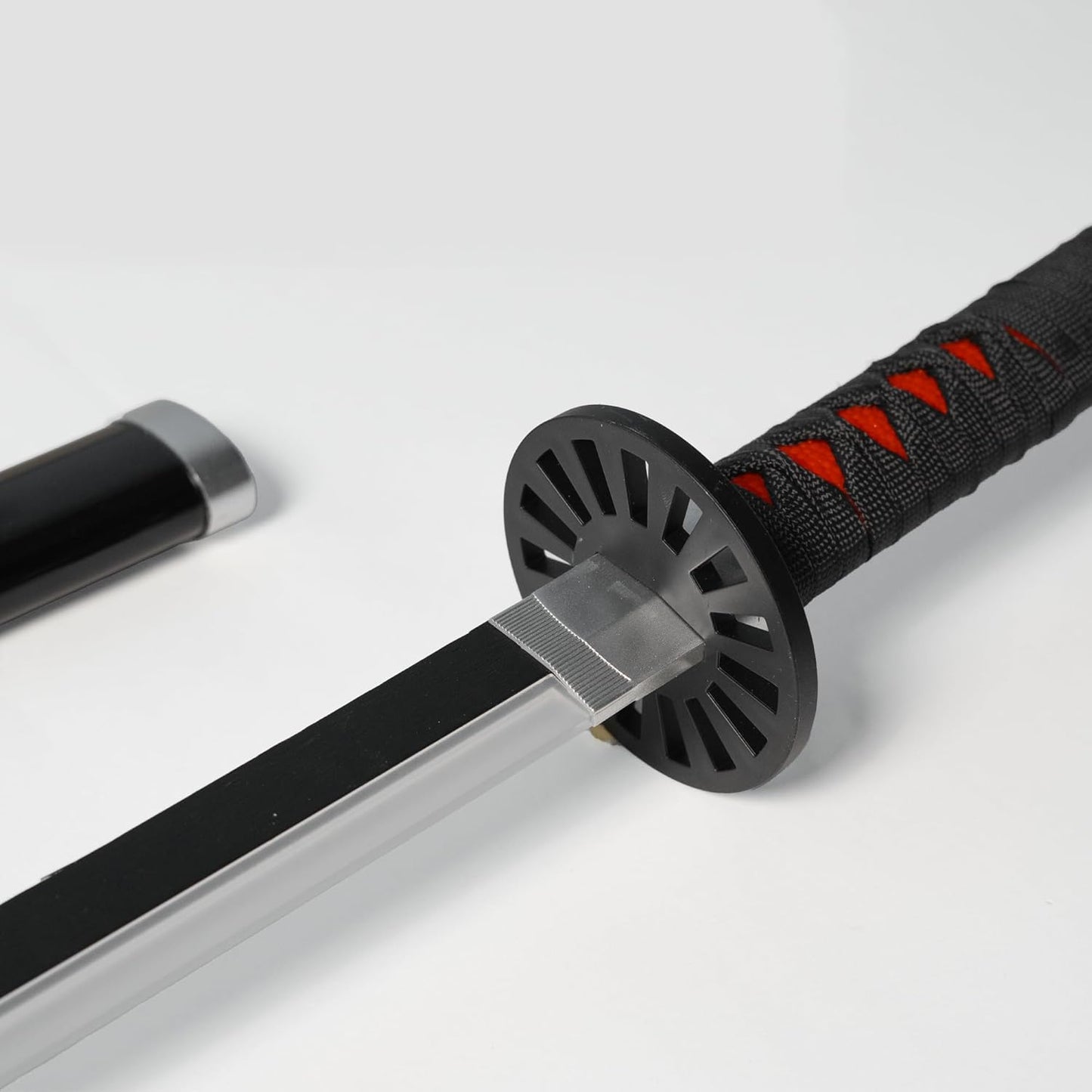 Tanjiro Kamado LED Katana – 104 cm Demon Slayer Sword Replica